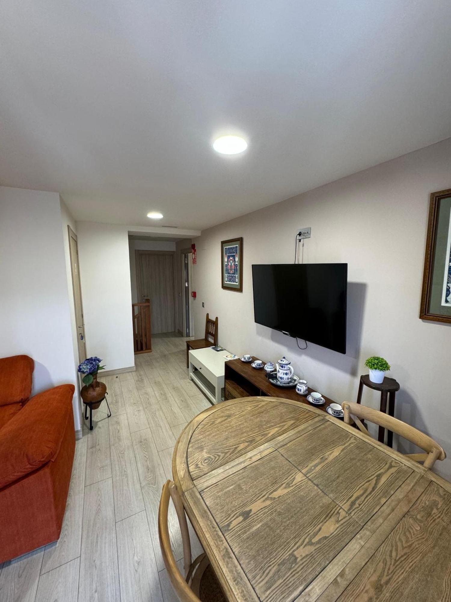 Hotel Rural Los Faroles Huérmeces エクステリア 写真